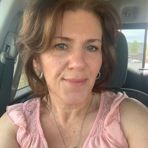 Meet your Posher, April